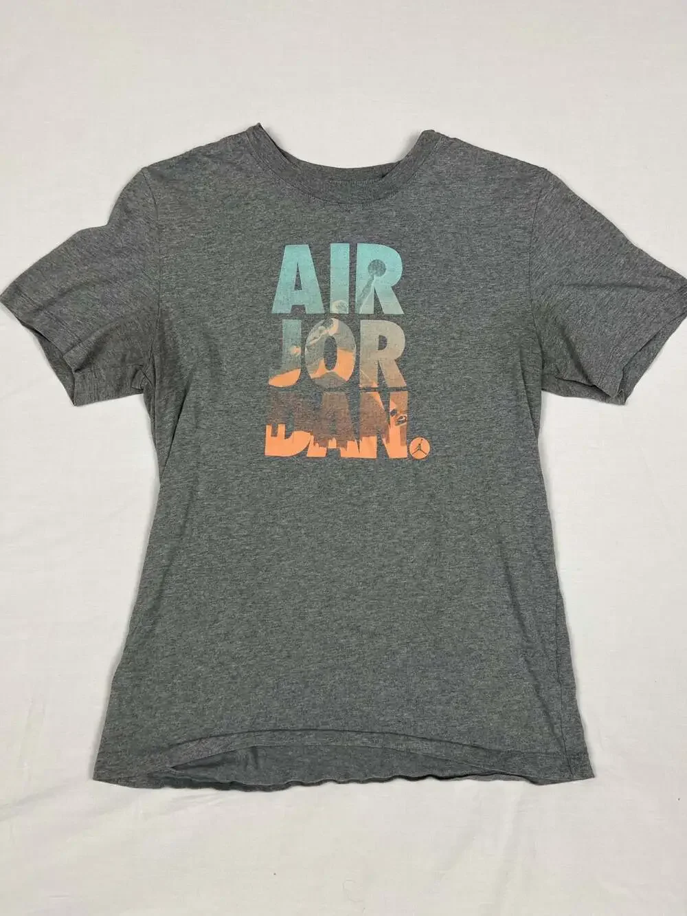 Nike Air Jordan Jumpman Classics Graphic T-Shirt Gray Medium